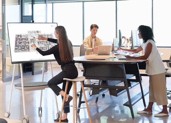 Surface Hub Teamworks